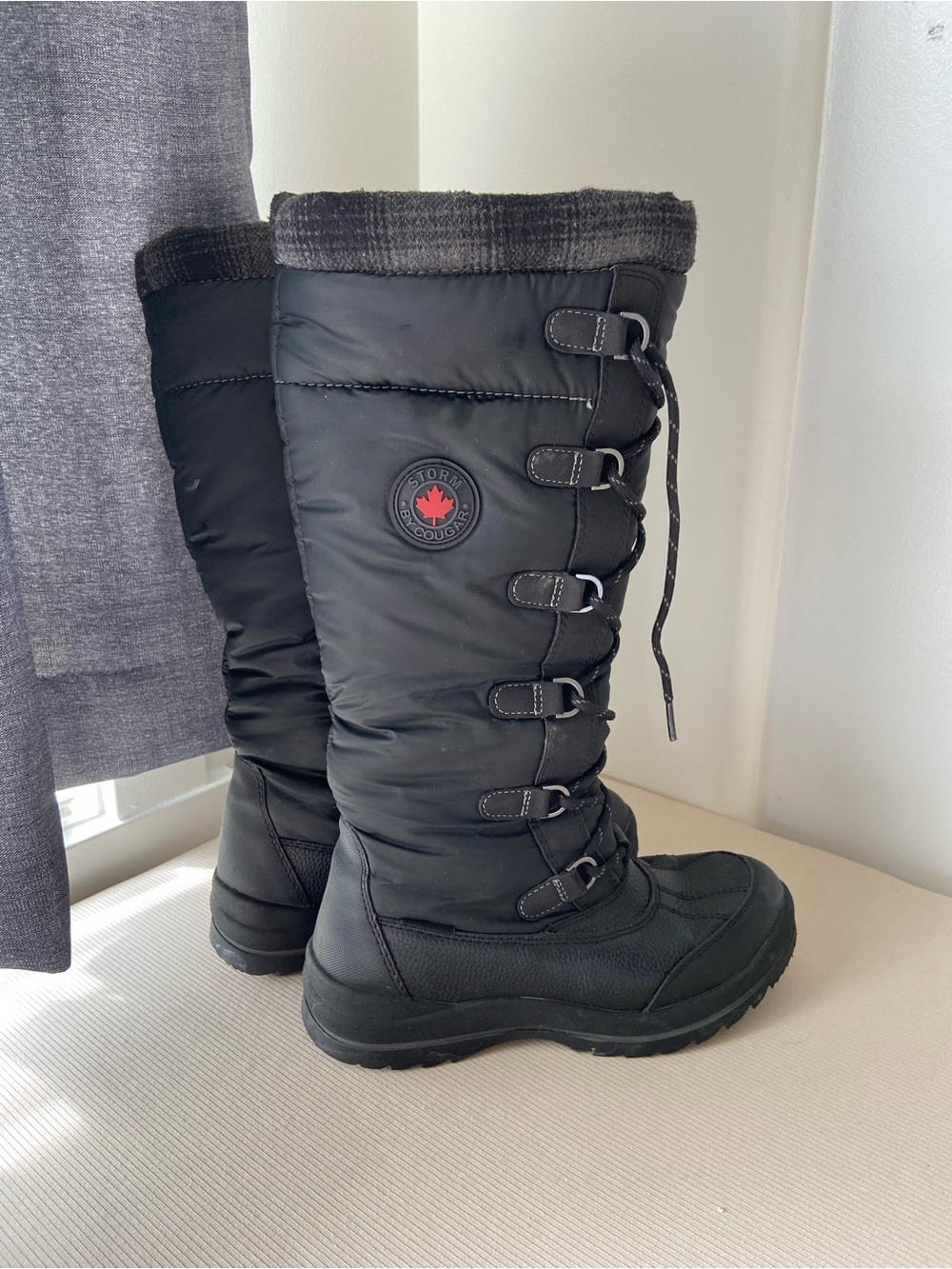 Black Women's Insulated Winter Boots